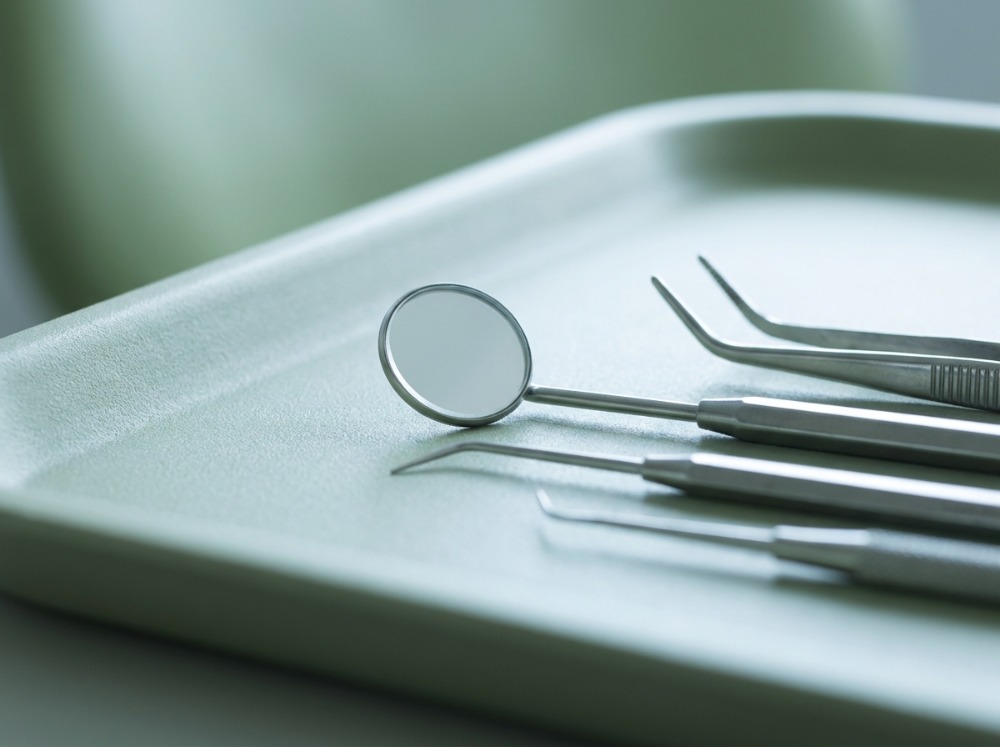 Clean dental mirror and instruments